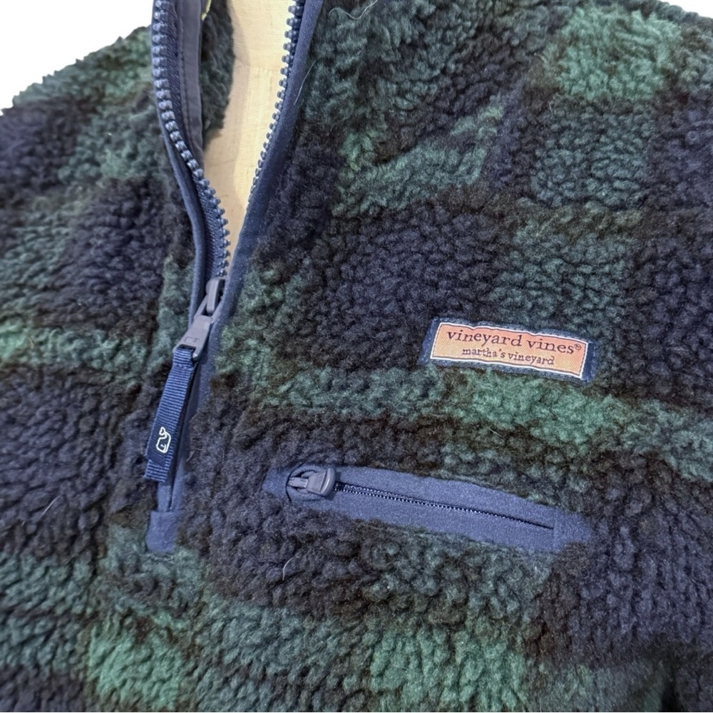 Vineyard Vines Girls XL Sherpa Fleece Pullover - Picture 4 of 7